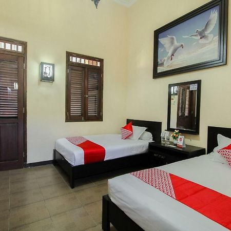 Oyo 1361 Singosari Family Residence Banyuwangi  Eksteriør billede