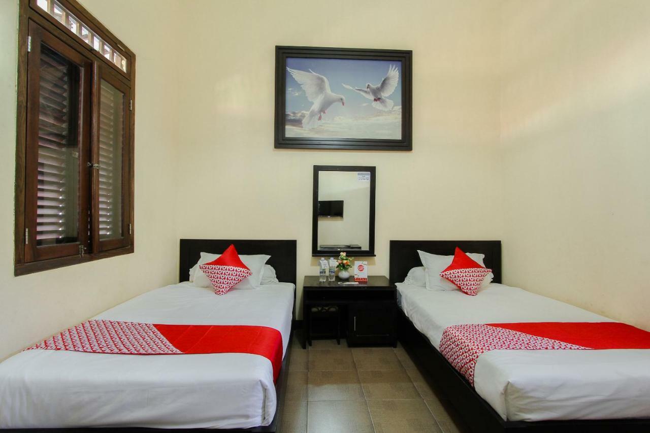 Oyo 1361 Singosari Family Residence Banyuwangi  Eksteriør billede