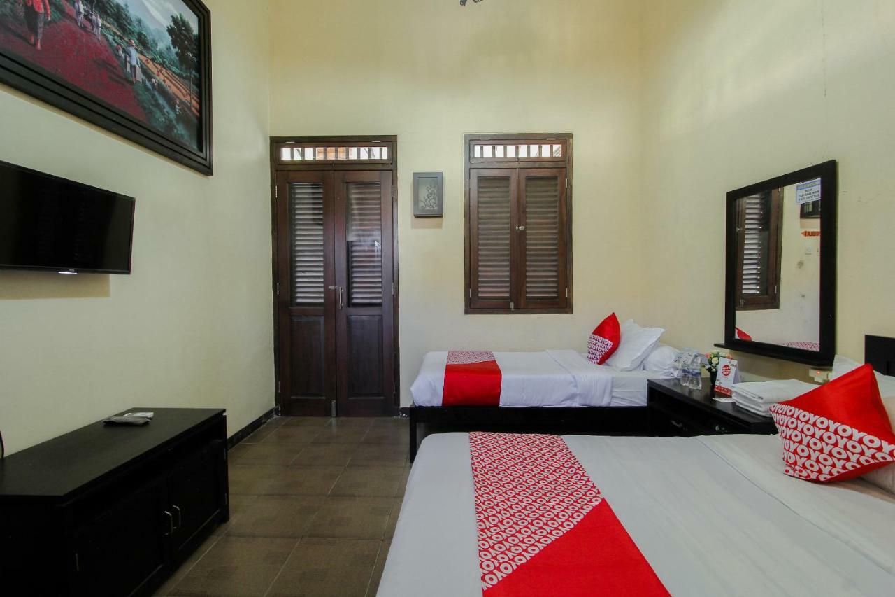 Oyo 1361 Singosari Family Residence Banyuwangi  Eksteriør billede