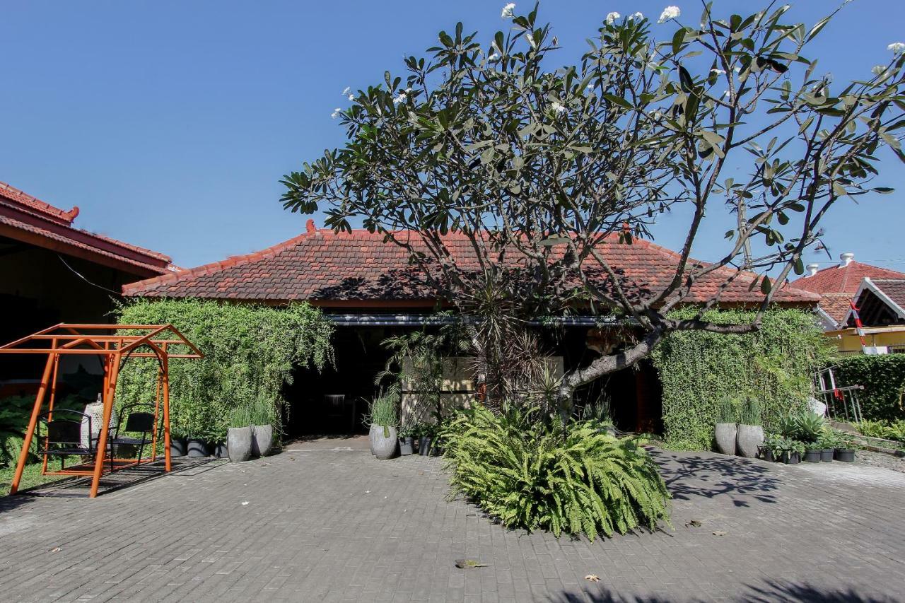 Oyo 1361 Singosari Family Residence Banyuwangi  Eksteriør billede